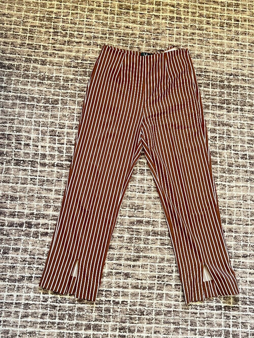 Lulu's White and Brown Striped Pants No Backpocket